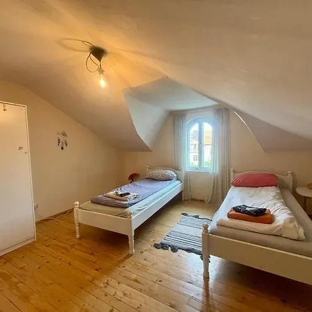 Quiet And Lovely 2 Bdrm Loft In The Old Centre 소피아